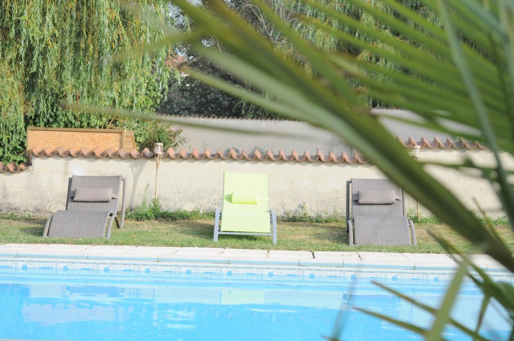 Chambres d'Hôtes La Grange Au Bois Champagne-et-Fontaine Quarto foto